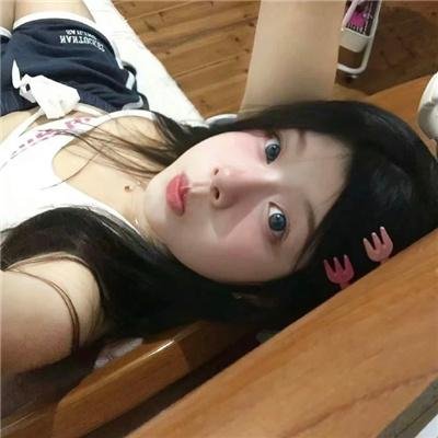 冲浪少年